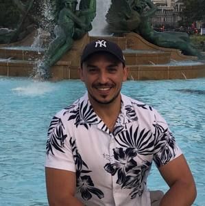 Meet your Posher, Leonel